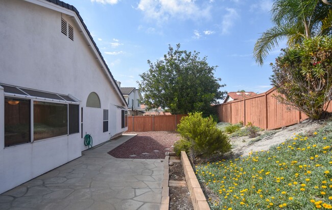 Building Photo - Single Story Spacious Home in Oceanside with a three car garage!