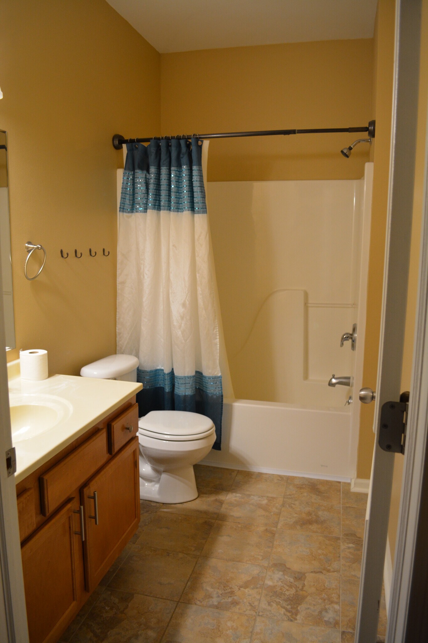 Full Bath Upstairs - 3064 Triumph Dr