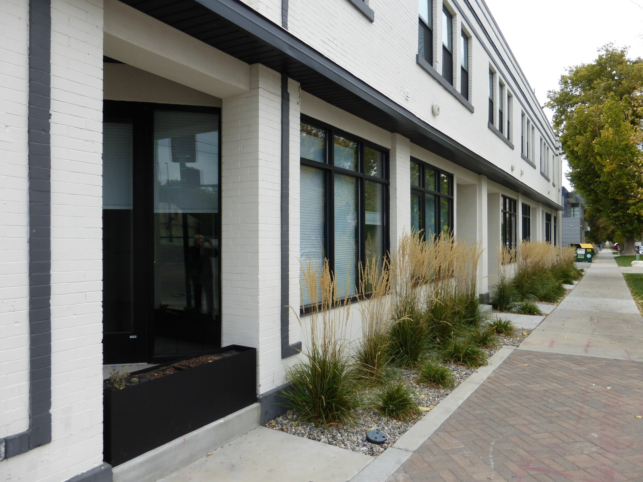 Building Photo - 606 W North Temple St