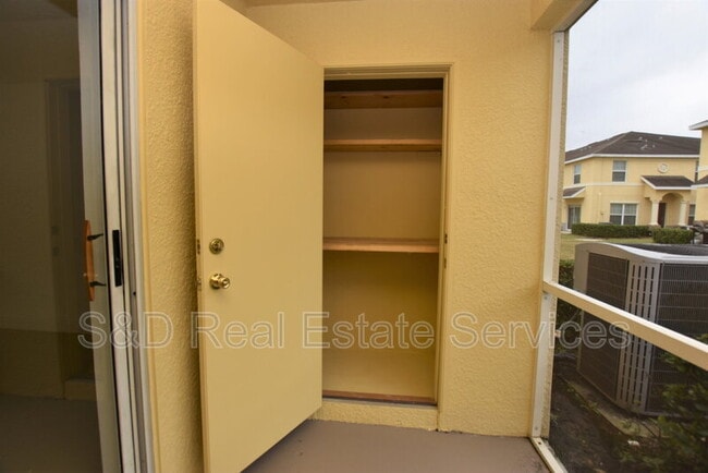 Building Photo - 5410 River Rock Rd