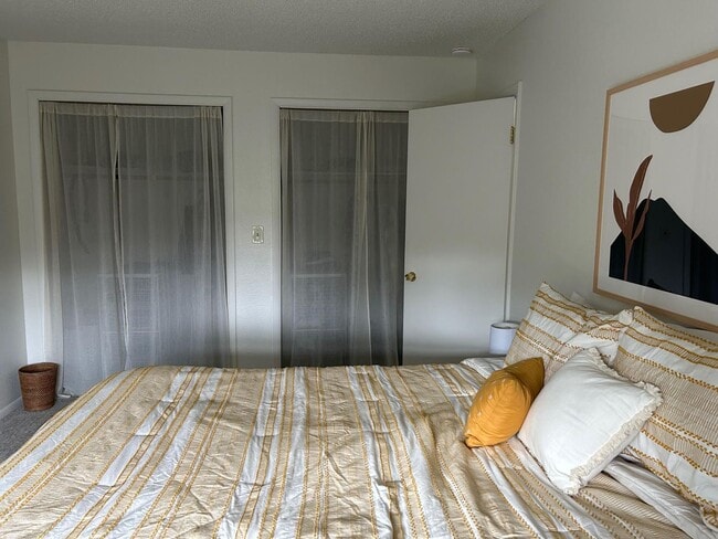 Building Photo - Fully Furnished Condo Near Downtown Bozeman & MSU