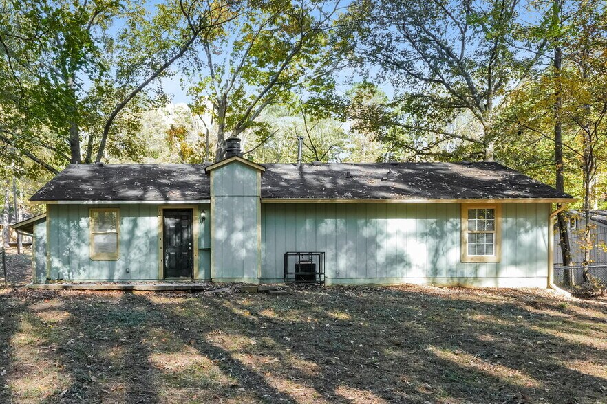 Building Photo - 591 Stonehedge Dr