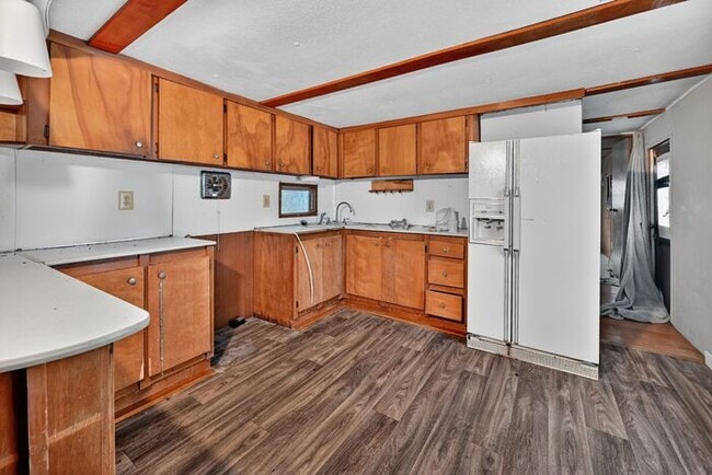 Building Photo - 1305 Ridge Cir