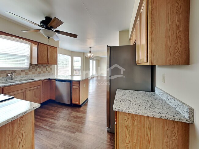 Building Photo - 10550 Williamswoods Dr