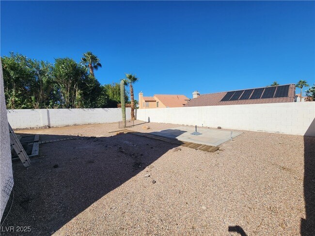 Building Photo - 25 Jensen Dr