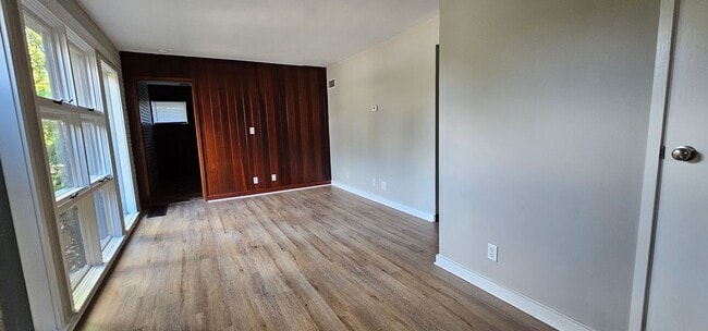 Building Photo - 3806 Briar Pl