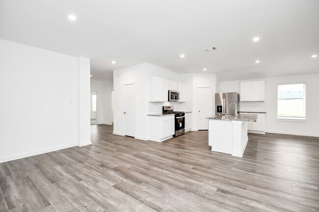 Building Photo - 8718 Partridge Ct