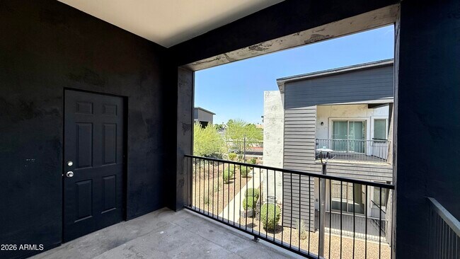 Building Photo - 9160 N 67th Ave
