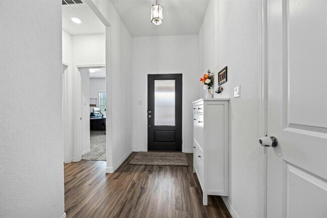Building Photo - 166 Coronella Dr