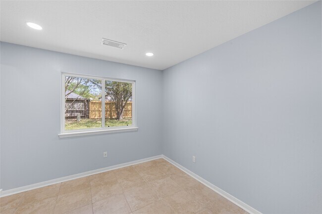 Building Photo - 3910 Crystal Pass Ct