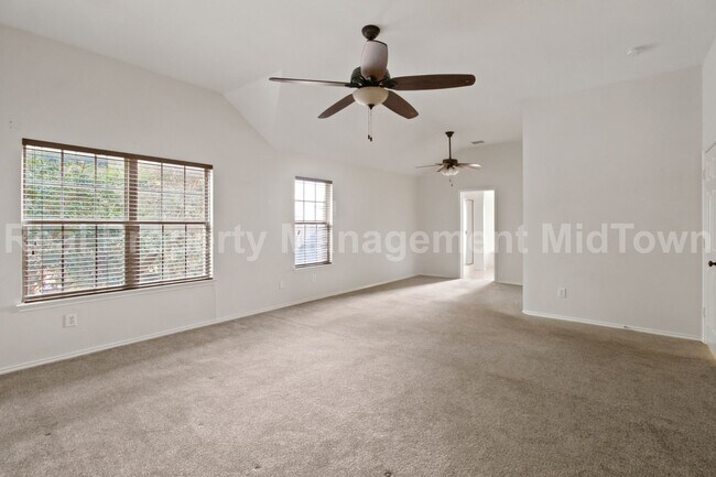 Building Photo - 12620 Summerwood Dr