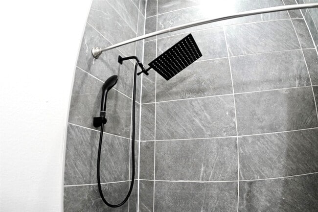 Building Photo - 9705 Garcroft St