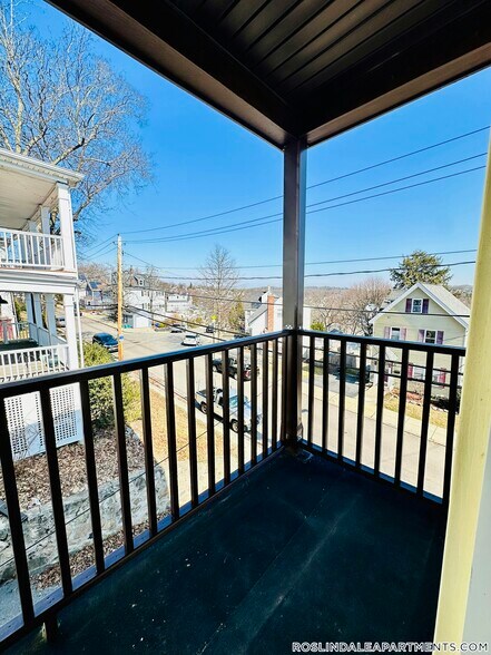 Building Photo - 316 Cornell St