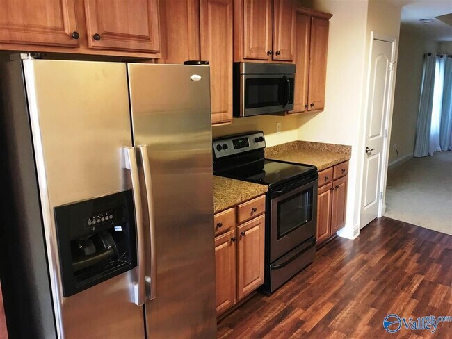 Building Photo - 303 Healey Dr