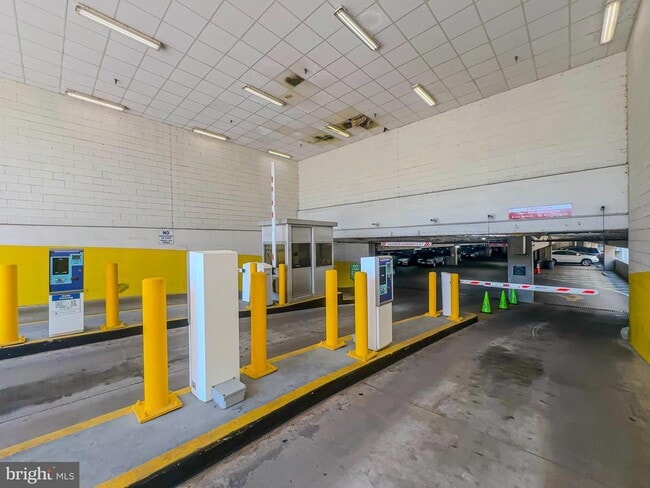 Building Photo - 6506 America Blvd