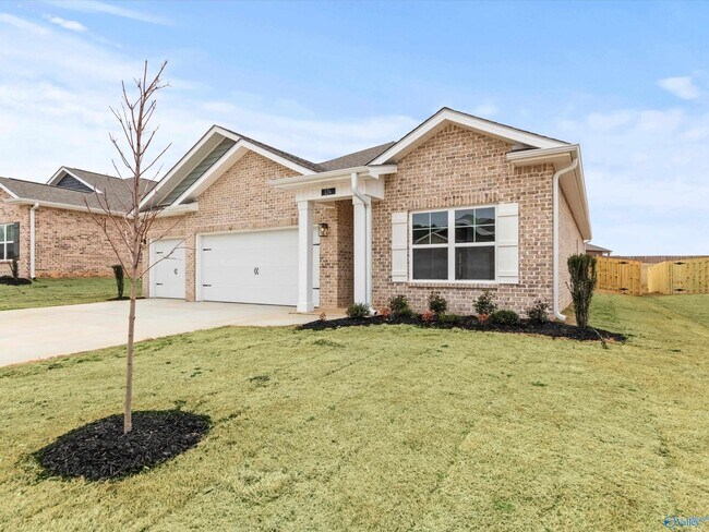 Building Photo - 124 Duskwood Dr