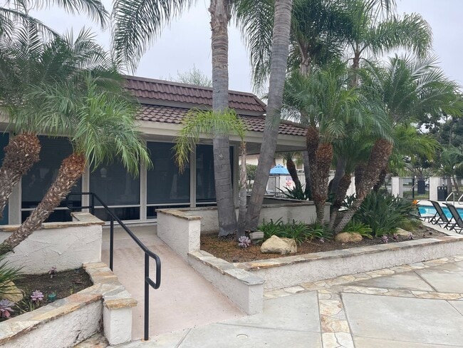 Building Photo - Beautiful Condo in Private Community