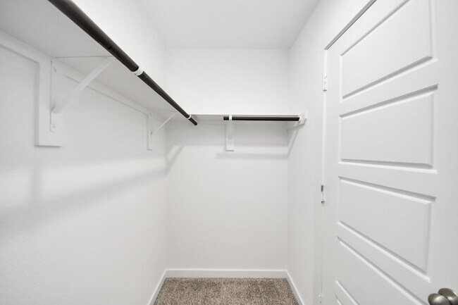 Building Photo - 10327 Sylvan Wds Trl
