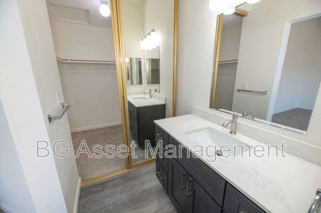 Building Photo - 238 Cinnabar Way