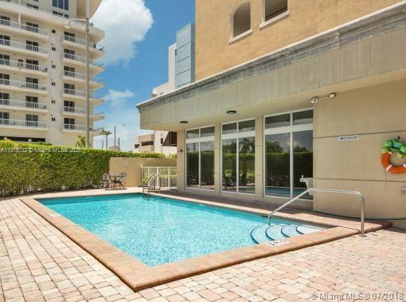 Building Photo - 2425 SW 27th Ave