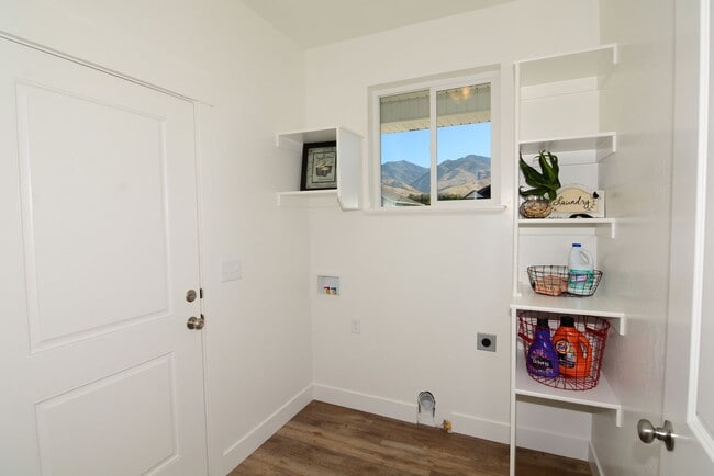 Building Photo - Upscale Smithfield Home for Rent with Resort Style Amenities!