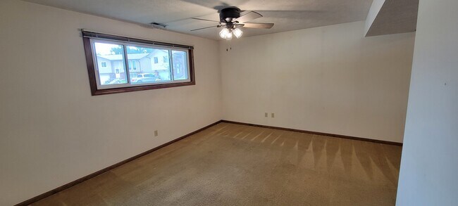 Building Photo - 5208 Ascot Cir