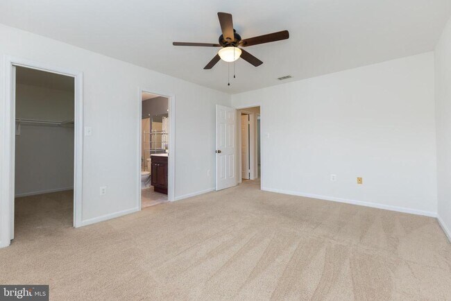 Building Photo - 6751 Jenny Leigh Ct