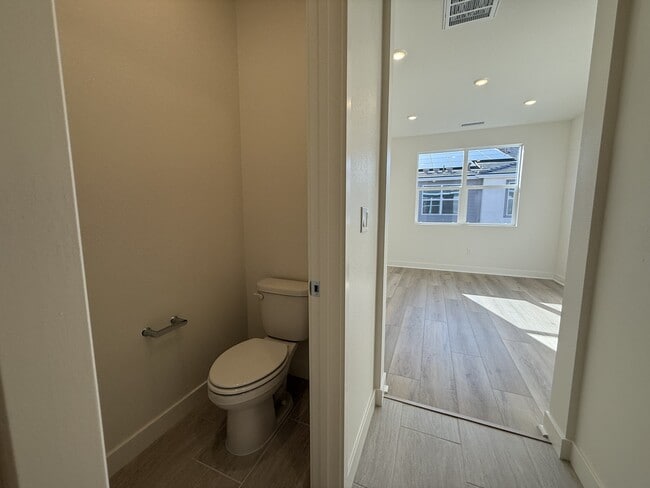 Building Photo - 3518 Indigo Privado