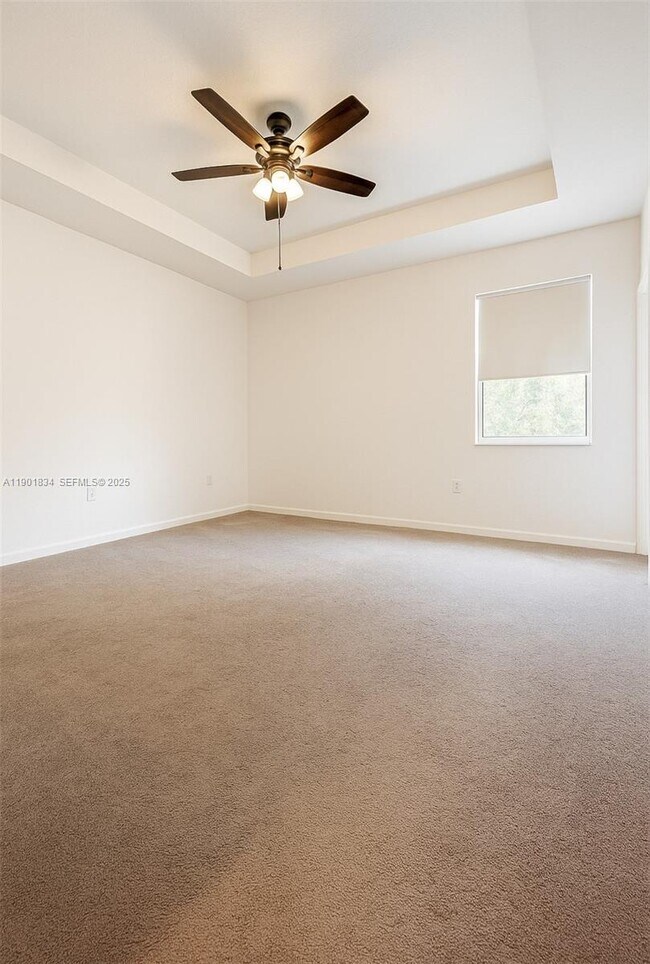 Building Photo - 2664 SE 19th St