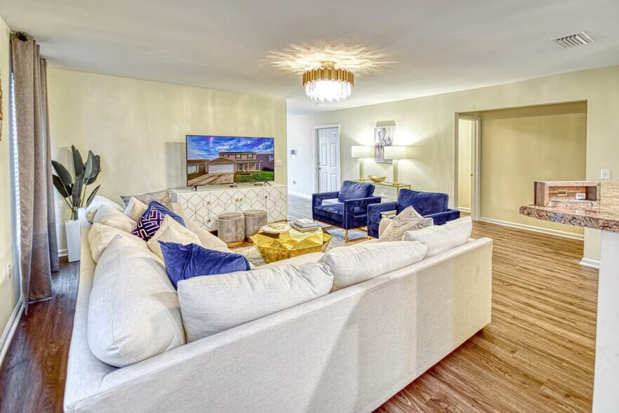 Primary Photo - 4574 Rivers Landing Dr