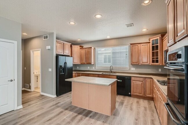 Building Photo - 25935 East 4th Place, Aurora, CO, 80018