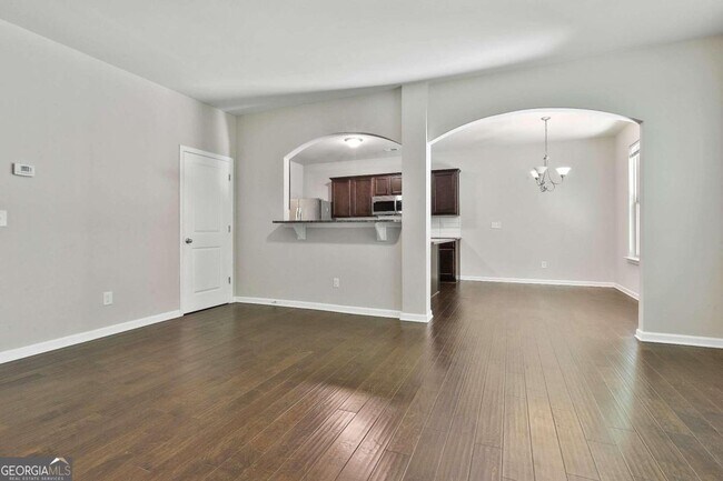 Building Photo - 240 Stillwood Dr