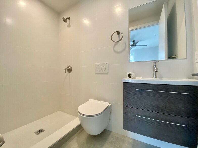 Building Photo - 7 Wigglesworth St