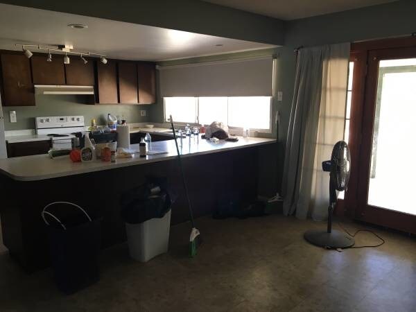 Building Photo - 5929 S Lakeshore Dr