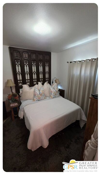 Building Photo - 15300 Palm Dr