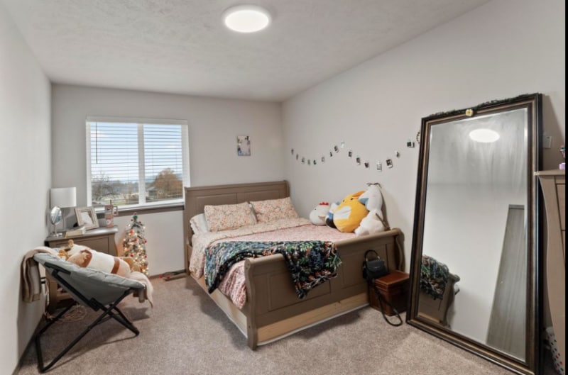 Building Photo - 14302 E 13th Ave