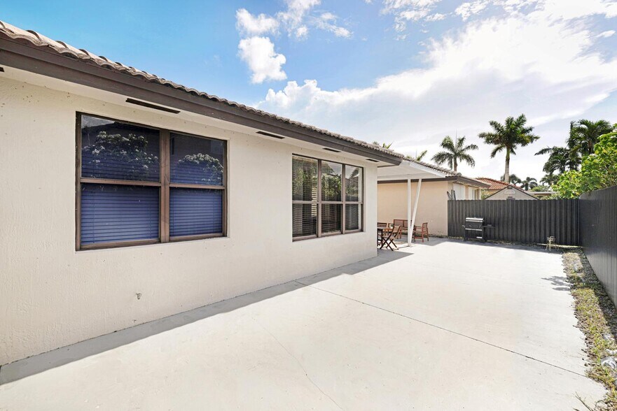 Building Photo - 16082 SW 68th Ter