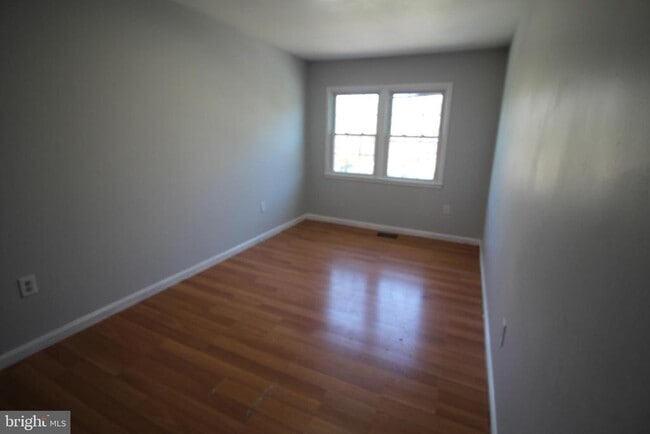 Building Photo - 2915 Pheasant Ln