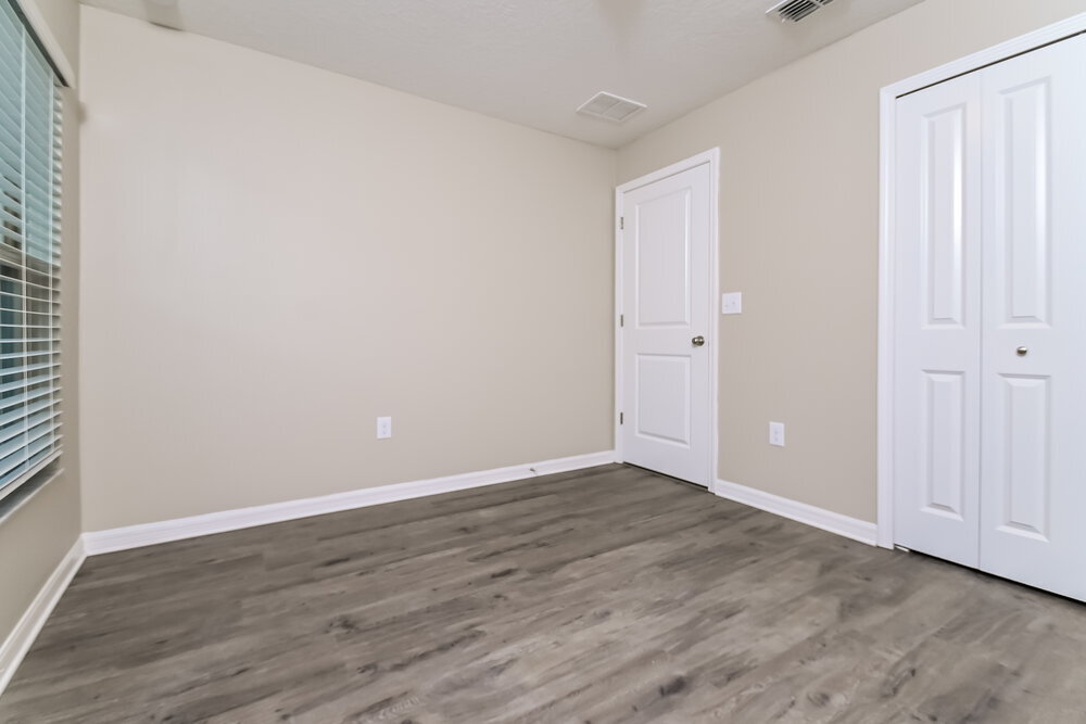 Building Photo - 10009 Rose Petal Pl