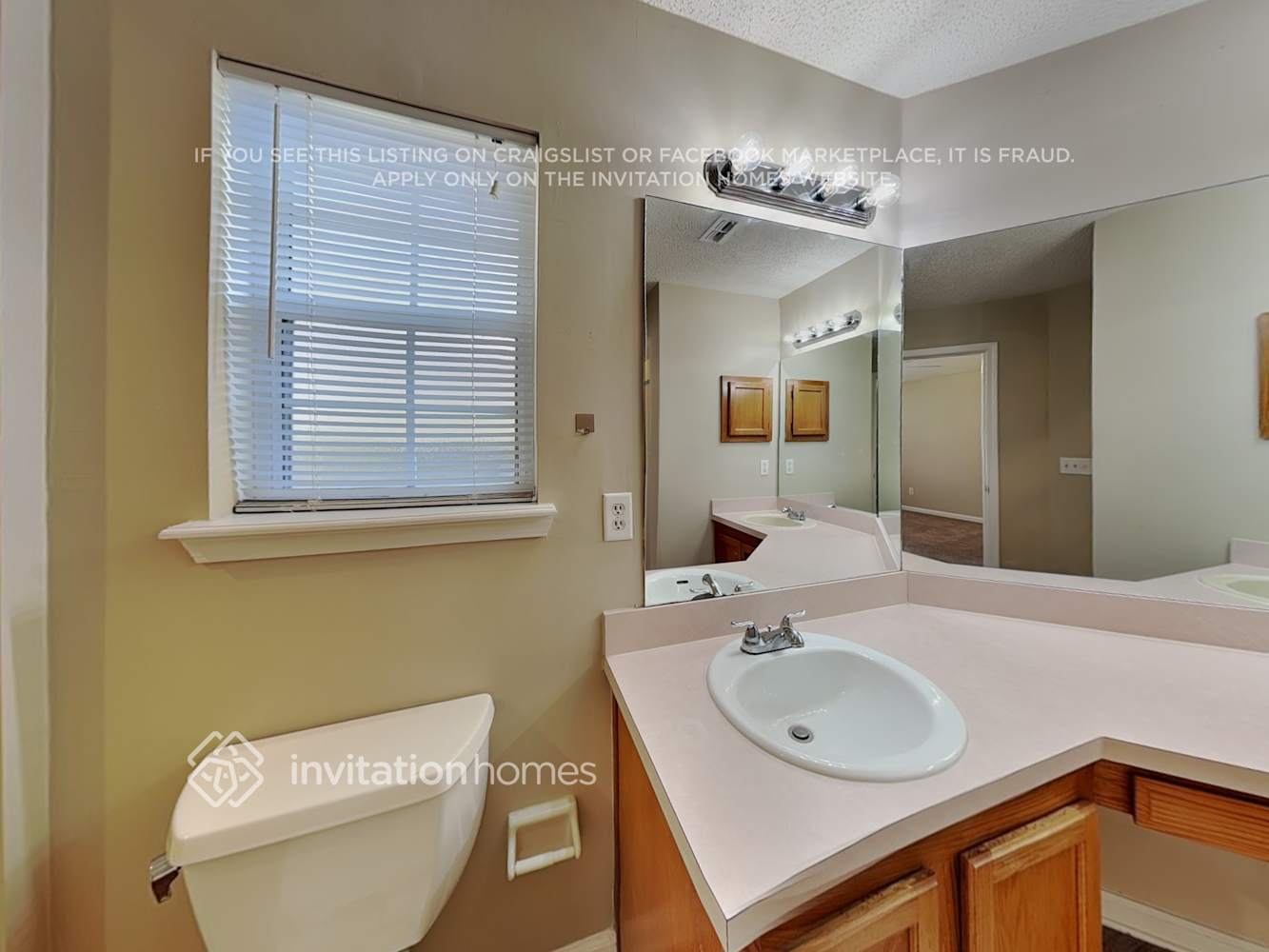 Building Photo - 7624 Fawn Lake Dr N