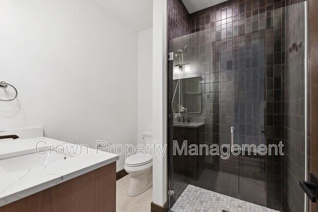 Building Photo - 317 Akers Ln