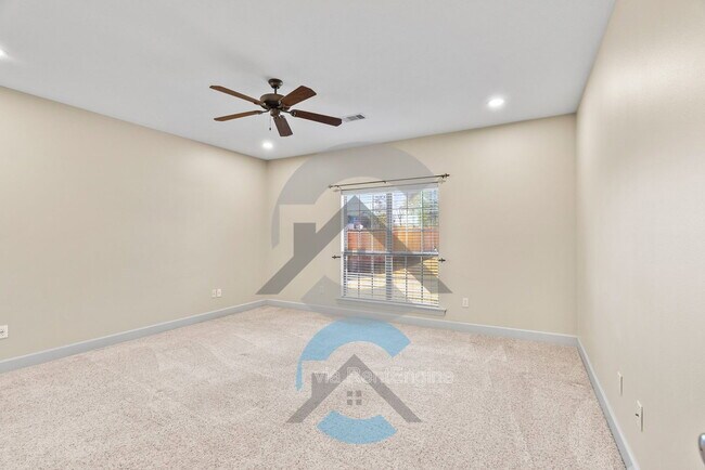 Building Photo - 1445 Champions Dr