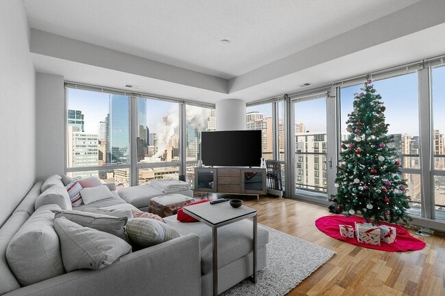 Building Photo - 929 Portland Ave