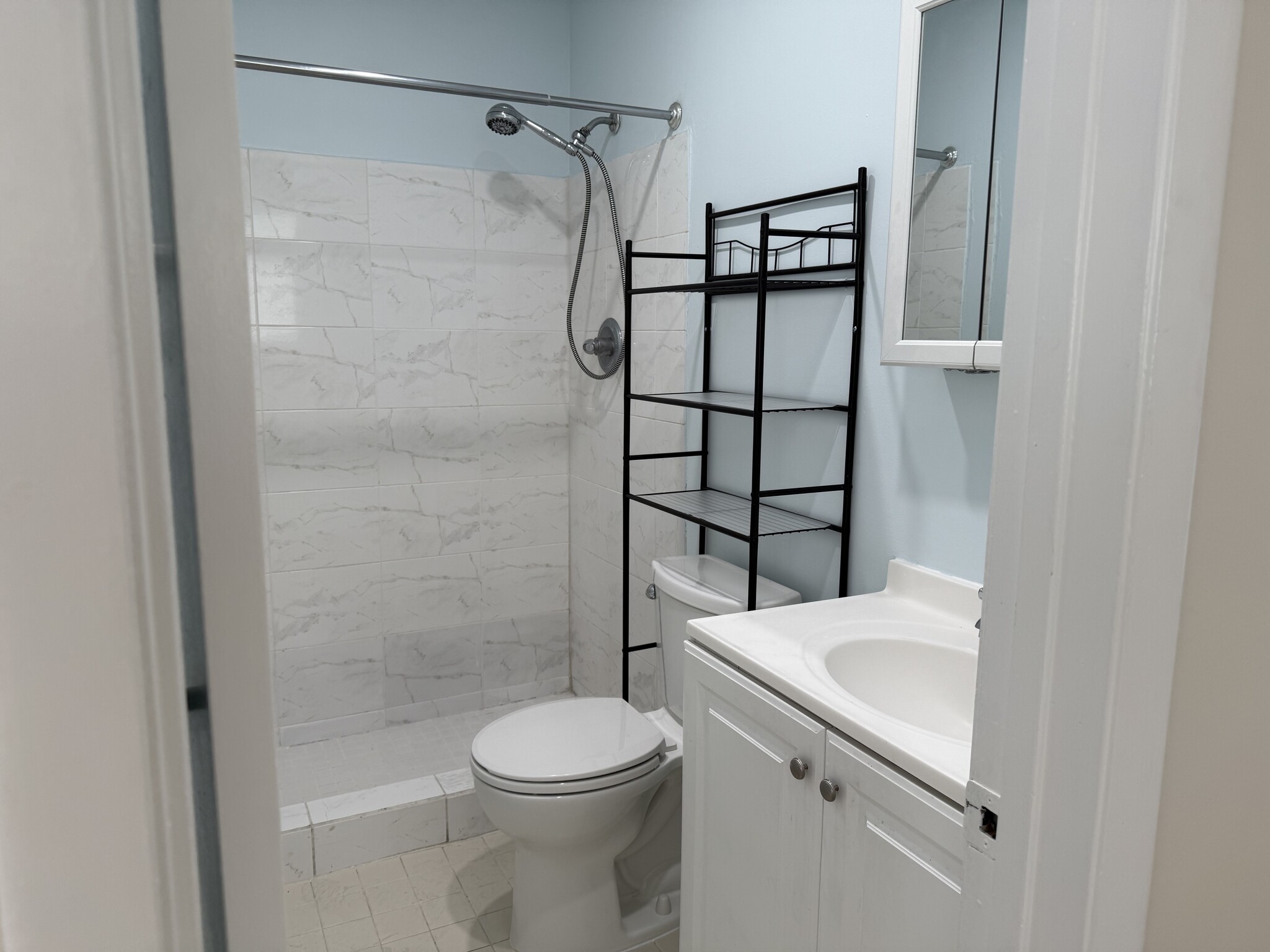 Master bath - 11311 SW 200th St