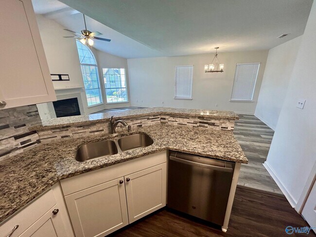 Building Photo - 241 Waters Edge Ln