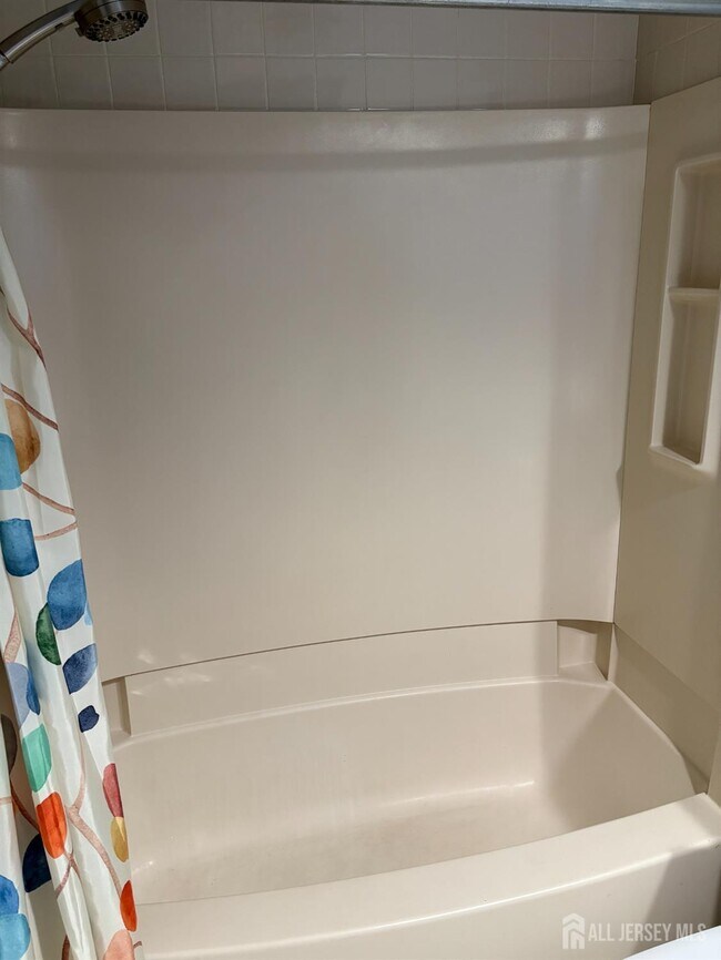 Building Photo - 420 Stratford Pl