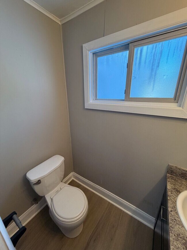 Building Photo - Beautiful Ranch in Prime Clarkston Location