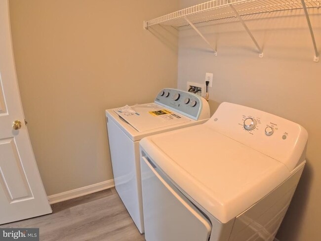 Building Photo - 43787 Virginia Manor Terrace