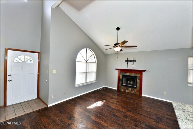 Building Photo - 11051 Rockdale St