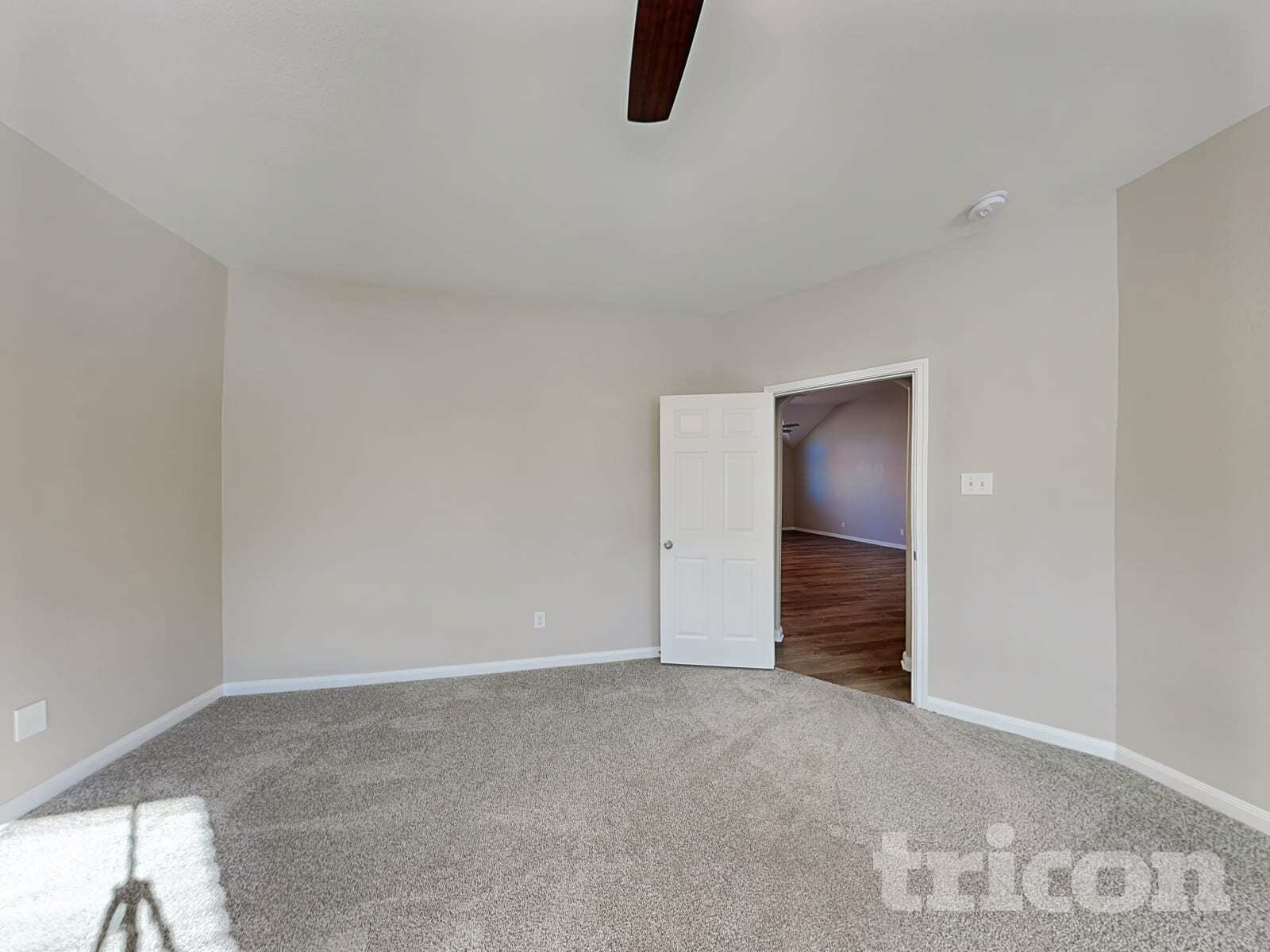 Building Photo - 213 Lamont Rd
